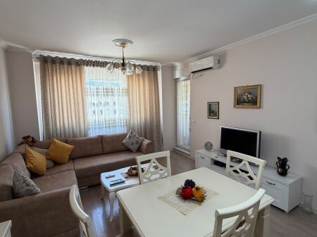 Rent | Apartament 1 + 1 | 21 Dhjetori | 520 €/month