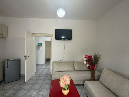 **JEPET ME QIRA APARTAMENT 2+1 – PLAZH ILIRIA, DURRËS**
