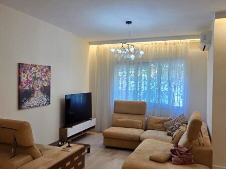 Apartment for sale 2+1+2 in the Municipality of Paris