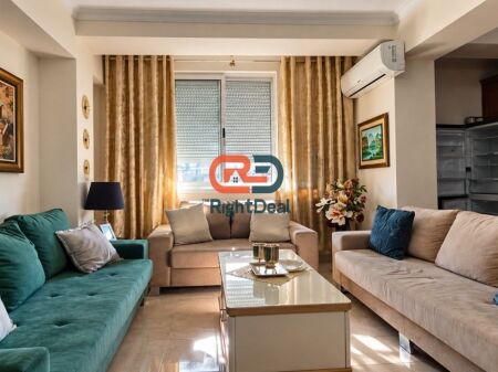 Tek Oxhaku, Jepet Me Qira, Apartament 2+1 Me Hapesira Te Bollshme !!!
