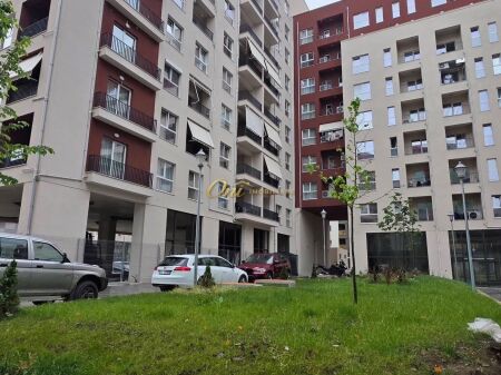 RRUGA DRITAN HOXHA APARTAMENT PER SHITJE 2+1