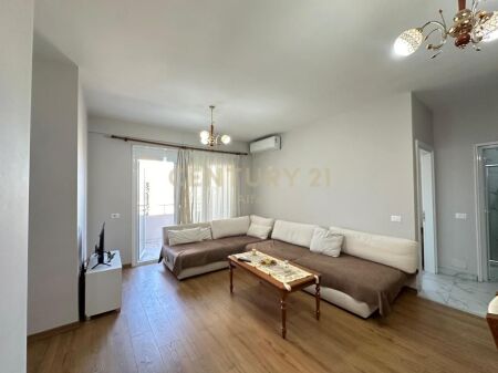 Apartament 2+1 per Qira tek Casa Italia!