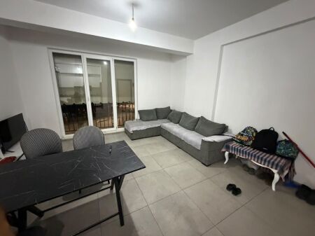 🏡 APPARTAMENTO IN AFFITTO 3+1+2 📣  📍 Indirizzo: Via “5 Maji”, alla fine
