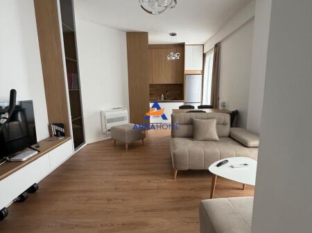 JEPET APARTAMENT 1+1+BALLKON ME QERA "KOMUNA E PARISIT" 80.000 LEKE