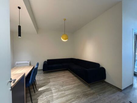 Office for rent near Globe!
