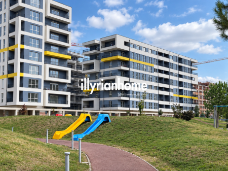 Ekskluzive Shitet Apartament 1+1 me Ballkon në Univers City, Tiranë.