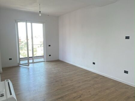  SHITET Apartament 2+1  Paskuqan 