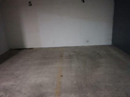 Vendita | 2 Poste Parkimi | QSUT | 42000 € (lek)