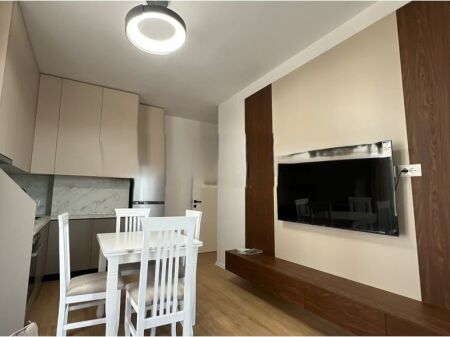 Apt 2+1 per qera prane SPAK! 750 € /Muaj 75,000 Lekë /Muaj