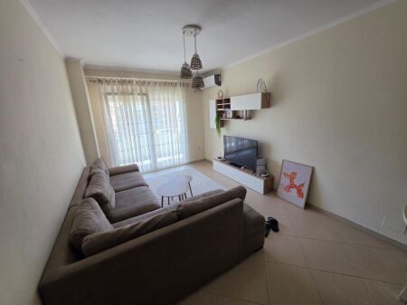 Furnished 2+1 apartment for rent at Komuna e Parisit, with 2 parking spaces