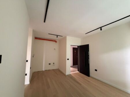 For sale,Apartment 1+1,Commune of Paris, Tirana