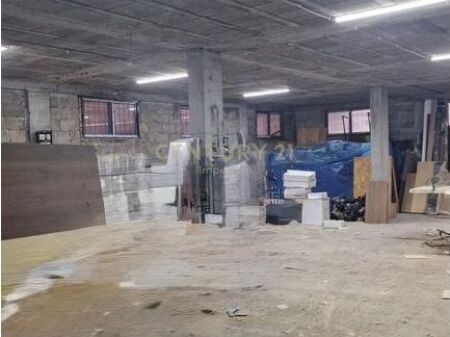 Shop for Rent on Jordan Misja Street – 150 m²IMP151503