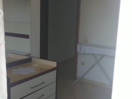 Jepet me qira apartament 2+1 në Kashar!
