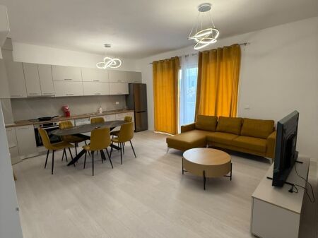 Apartament 2+1+parkim per qera River Residence