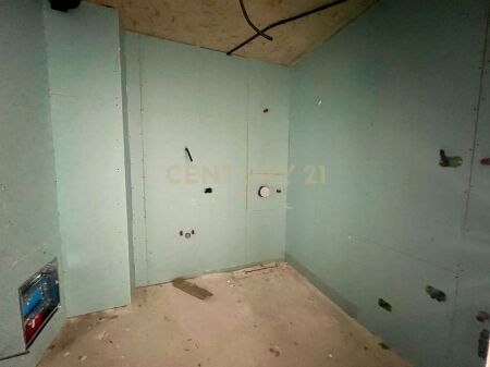 VENDESI APPARTAMENTO 1+1, PRESSO GRADIENT RESIDENCE, LAGO ASCIUTTO!
