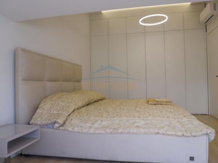 Shitet,Apartament 1+1, Sheshi Willson , Tirane