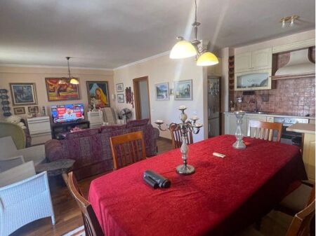 Appartamento 3+1 in Vendita a Kodra e Diellit, Tirana
