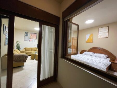 Shitet,Apartament 1+1 ,Qender