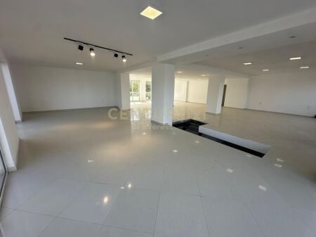 NEW BOULEVARD, COMMERCIAL SPACE FOR RENT