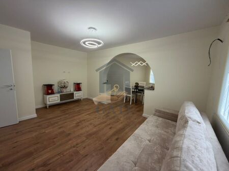 SHITET APARTAMENT 2+1 ME KUZHINË TË VEÇUAR DHE DEPO – VALA PARK, DURRËS