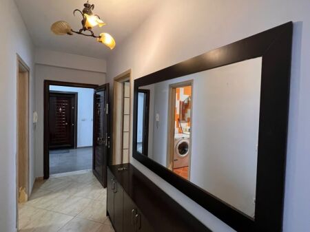 Apartment 2+1+Separate Kitchen for rent at Komuna e Parisit, near the Albanian Post Office.