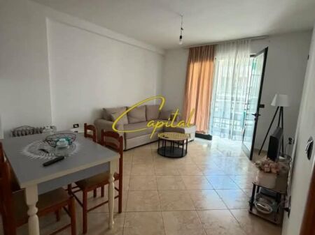 APARTAMENT ME QIRA 1+1 YZBERISHT 40.000 LEKE