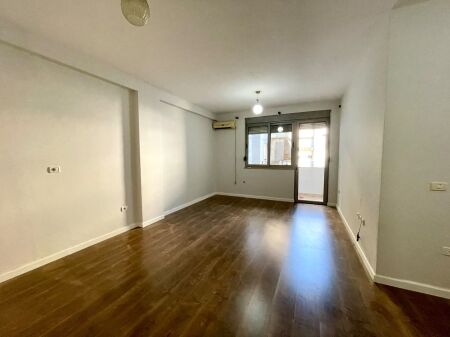 Apartment 2+1 empty on Kavaja street