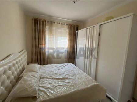 Apartament - Për Shitje - Kopshti Botanik, Tiranë