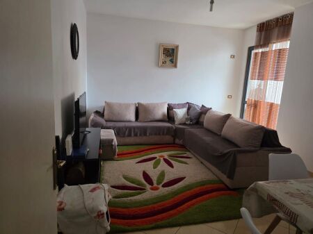 Furnished 2+1 apartment for rent in Astiri – 38 000 lekë