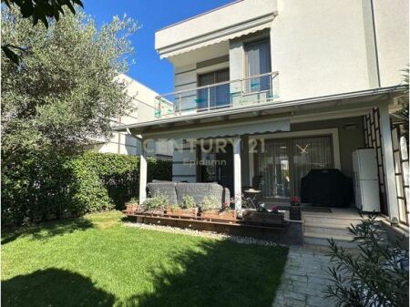 VILË PËR SHITJE – PERLA RESORT, GJIRI I LALZIT – 495.000 €