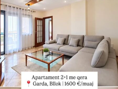 Jepet apartament 2+1 me qira tek Garda , ish Blloku , Liqeni Artificial .
