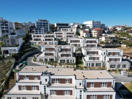 APARTAMENT 2+1 PER SHITJE NE SAUK