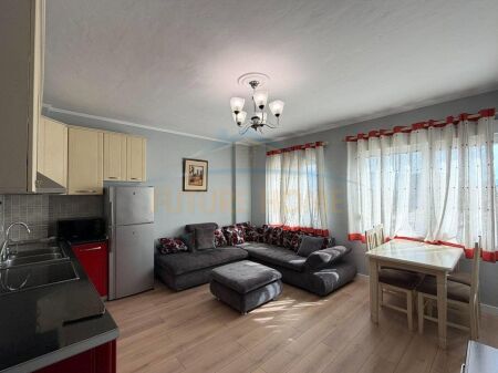 Shitet, Apartament 2+1, Kthesa e Kamzës, Pallatet e Verdha