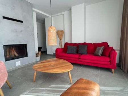 PENTHOUSE PËR SHITJE – KODRA E DIELLIT