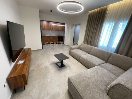 Appartamento 2+1 appena ristrutturato in affitto in via Durres
