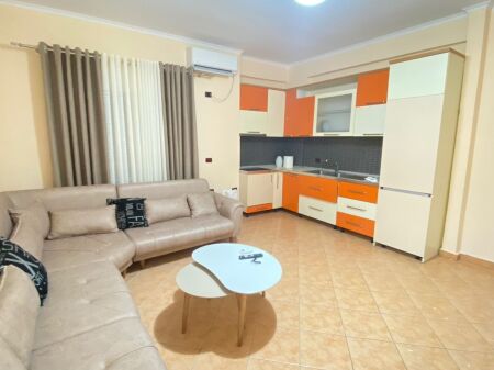 Apartament 1+1 me qira ne Lungomare, Vlore