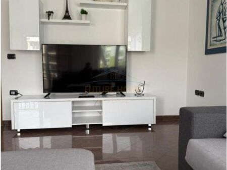 Affitto,Appartamento 1+1+Veranda,Via Pjetër Bogdani,Il Blocco,Tirana.