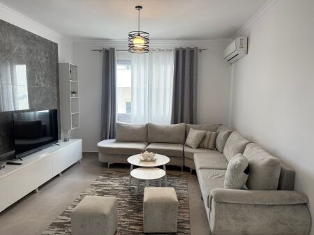 Apartament 2+1 Me Qira në Plazh, Durrës
