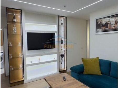 Affitto, Appartamento 2+1+ Veranda, Fusha Aviacionit, Tirana    70.000 Lek