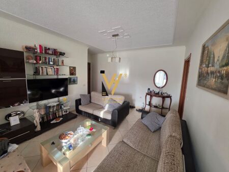 JEPET APARTAMENT 2+1+2+2BLK ME QIRA TE ARENA CENTER 2.000 EURO