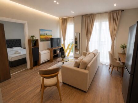 JEPET APARTAMENT 1+1+VERANDE ME QERA NE MJULL BATHORE 85.000 LEKE