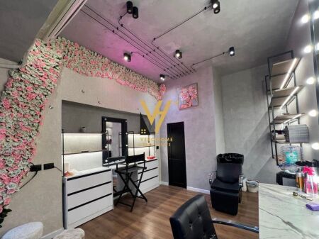 LOCALE COMMERCIALE DI 70 M2 IN AFFITTO A MYSLYM SHYRI 85.000 LEKE