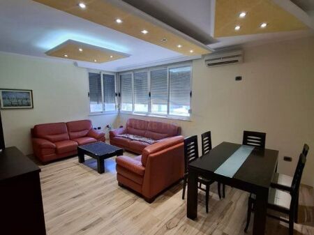 Qira,Apartament 2+1,Komuna e Parisit,Tirane. 925 €    85,000 Lekë
