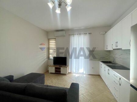 Apartament 2+1 me qera Square 21