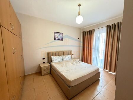 Shitet, Apartament 2+1, Yzberisht, Tiranë