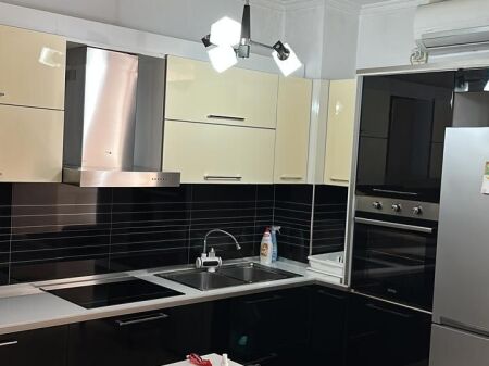 Apartsment me  qera 2+1 te Rruga e Kavajes
