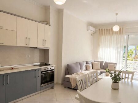 Affittasi appartamento 2+1 Giardino Botanico 600 euro