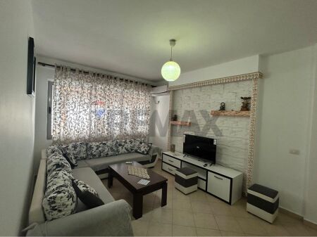 Apartament - Për Qira - Rruga Teodor Keko, Tiranë