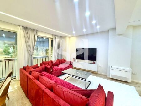 Appartamento 2+1+2 in affitto dato presso lo Stadio Arena, Stadio Air Albania, Via Elbasan, Lago Artificiale.  