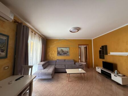 Rent,Apartment 3+1+2,Zogu i Zi, Tirana.